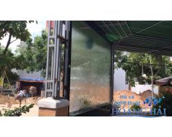 Thác nước trên kính