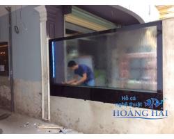 Thác nước trên kính